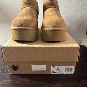 AUTHENTIC UGG Classic Chestnut Ultra Mini Platform Boots with Box - Size 6